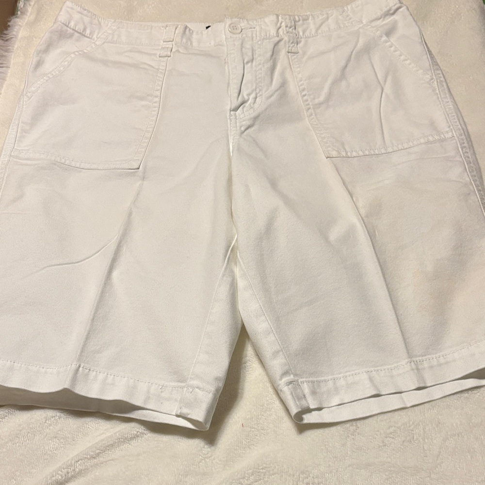 Venezia Women's White Bermuda Shorts